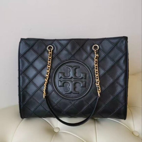95% NEW TORY BURCH fleming tote bag - Picture 1 of 5